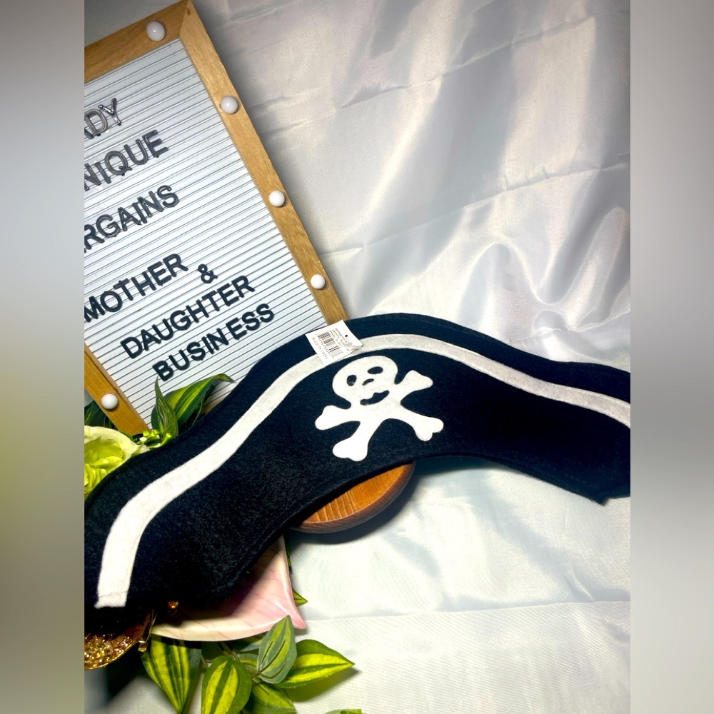 Pirate Skull & Crossbones Felt Hat Costume Accessory Halloween Dress Up 19” Wide